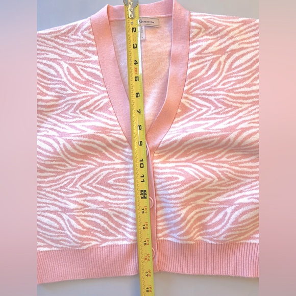 New, BCBG Generation Women's Cropped Zebra Printed Button Front Cardigan. Size S - Picture 11 of 12